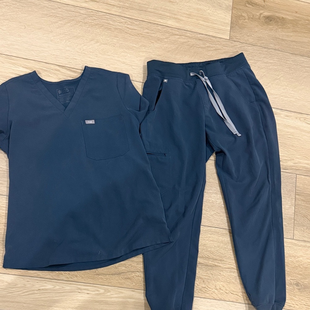 Figs Technical Collection in Deep Blue